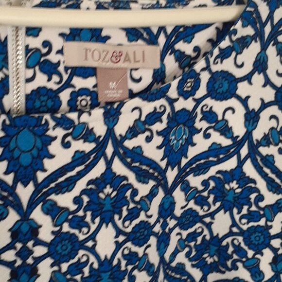 roz ali top m blue white paisley print summer short sleeve knit blouse shirt - Picture 5 of 5